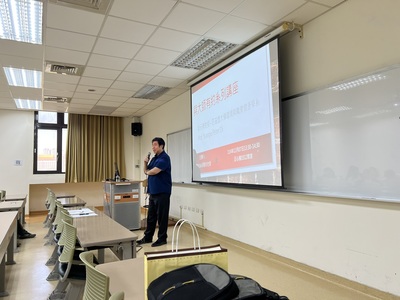 114學年『與大師有約』系列講座2圖片